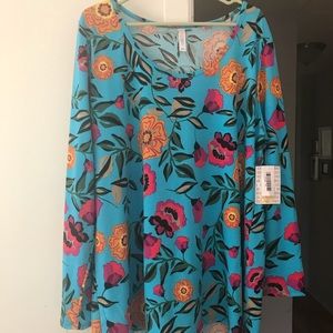 LuLaRoe 3x Lynnae top